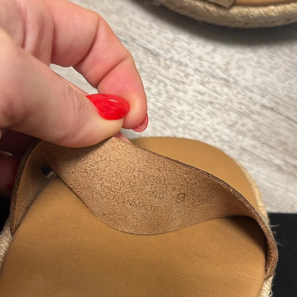 Steve Madden Metallic Gold Espadrille Sandals - Picture 3 of 3